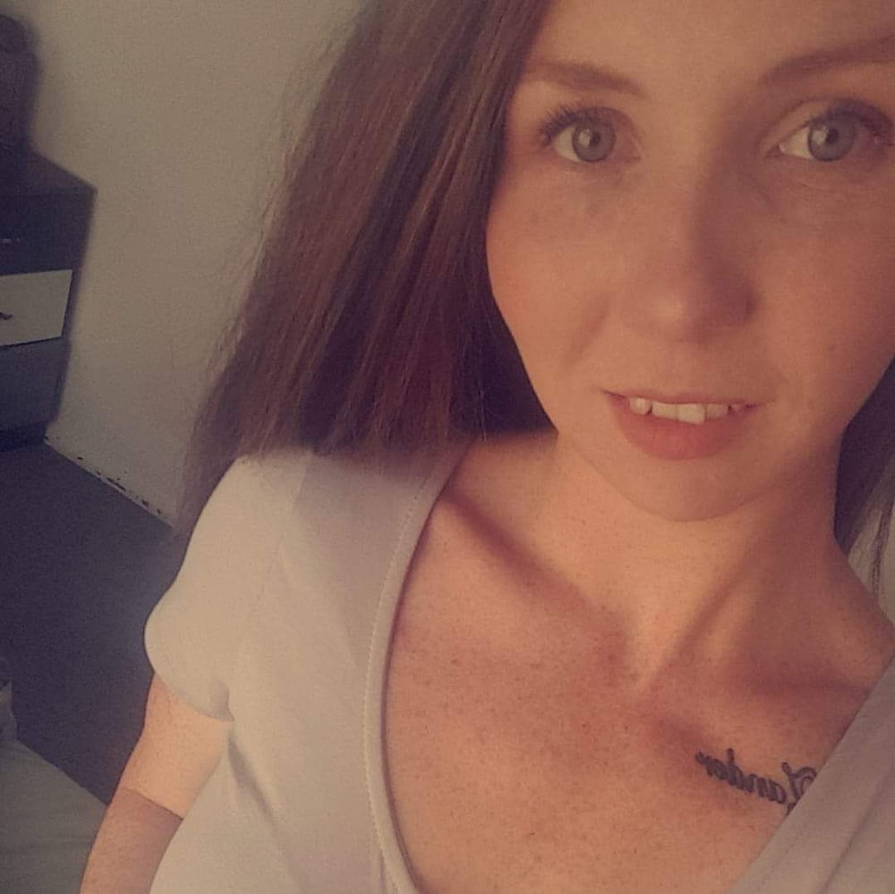 Blue eyes #102250033