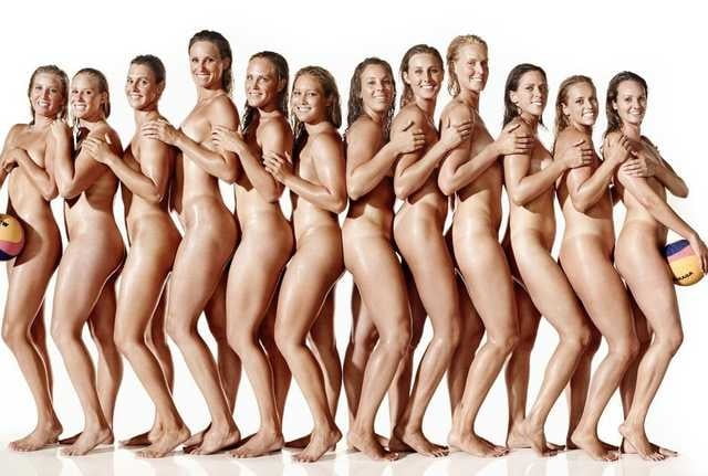 Gruppo di ragazze nude 2
 #94176025