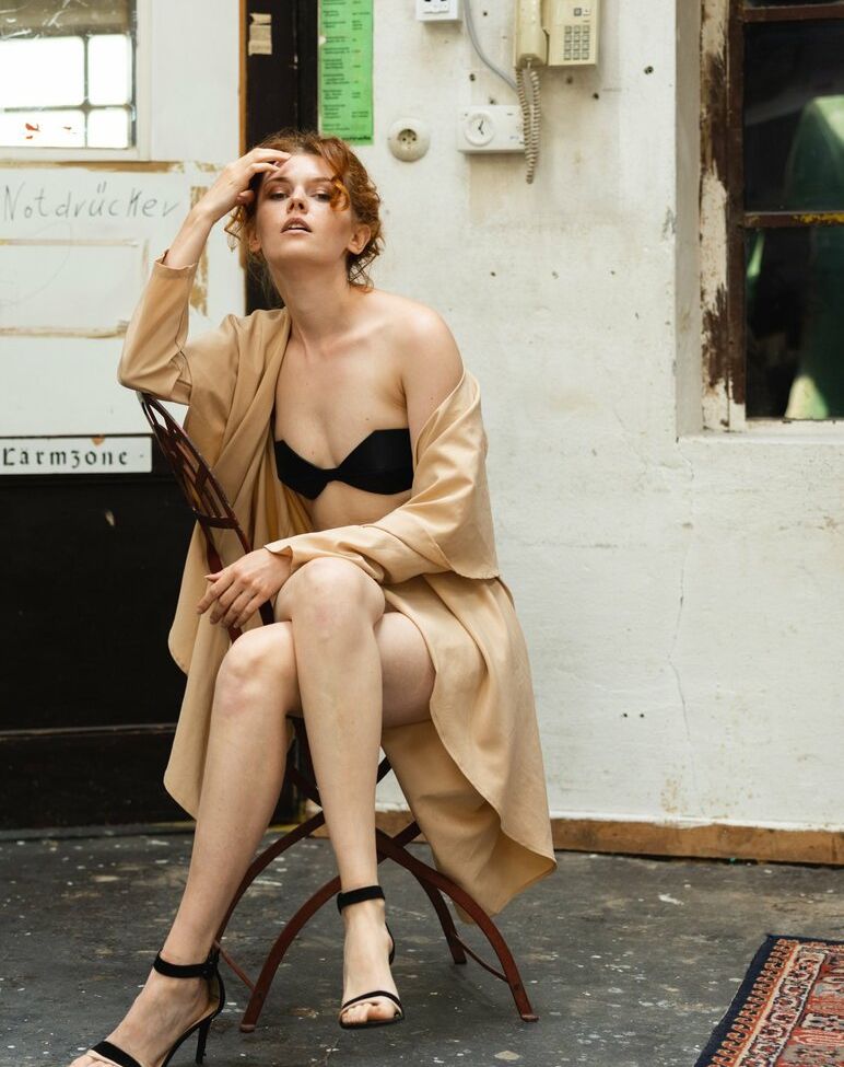 Kate Ri desnuda #108296281