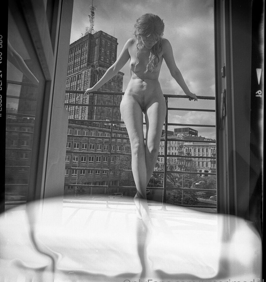 Kate Ri desnuda #108296344