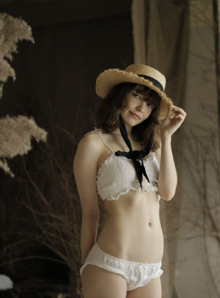 Murrning_Glow desnuda #108658156