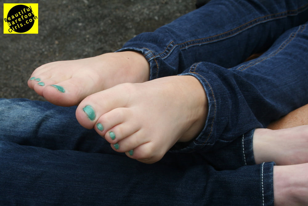 Beautiful Bare Foot Girls #105961670