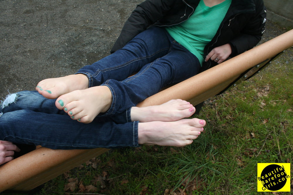 Beautiful Bare Foot Girls #105961671