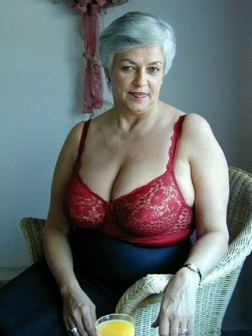 Older and hot 129 (Mom in bra) #94043574