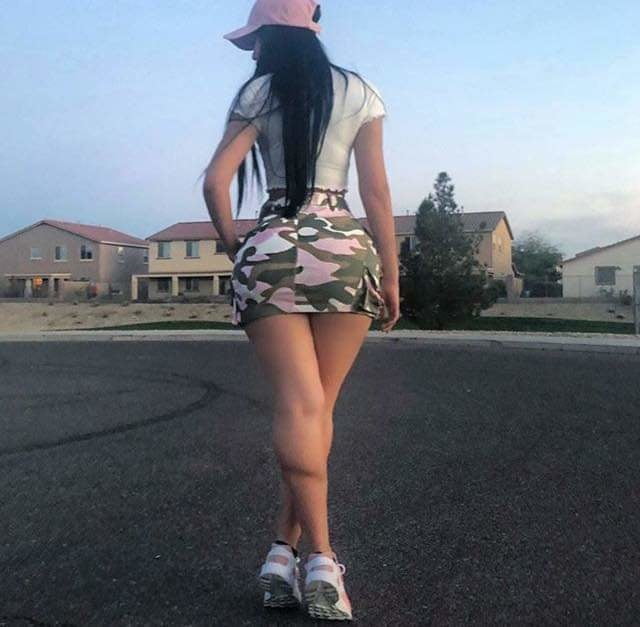 Sexy Schlampe
 #94182722