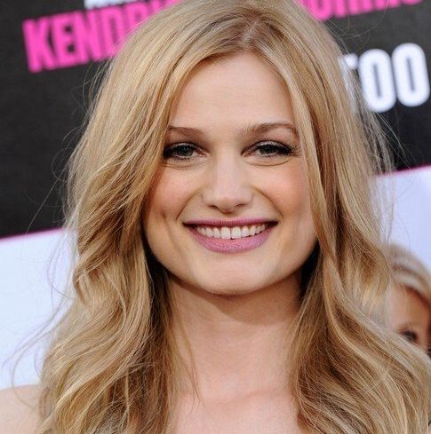 Alison Sudol desnuda #109743722