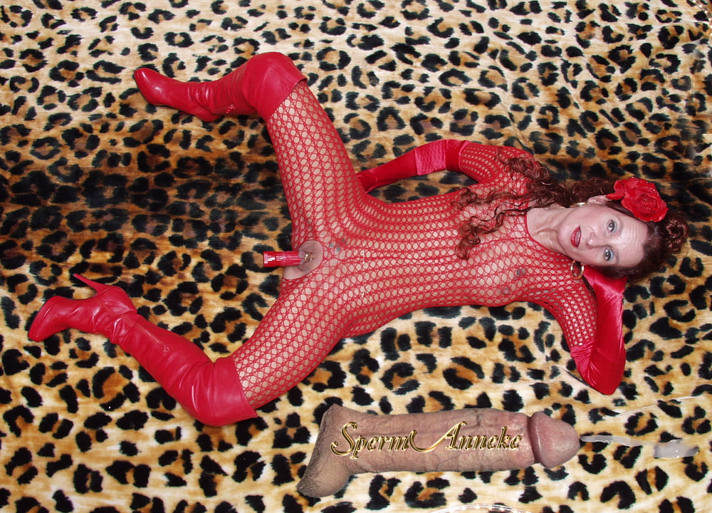 SOLO MASTURBATION RED DILDO, HIGH BOOTS, GLOVES, CATSUIT #90213618