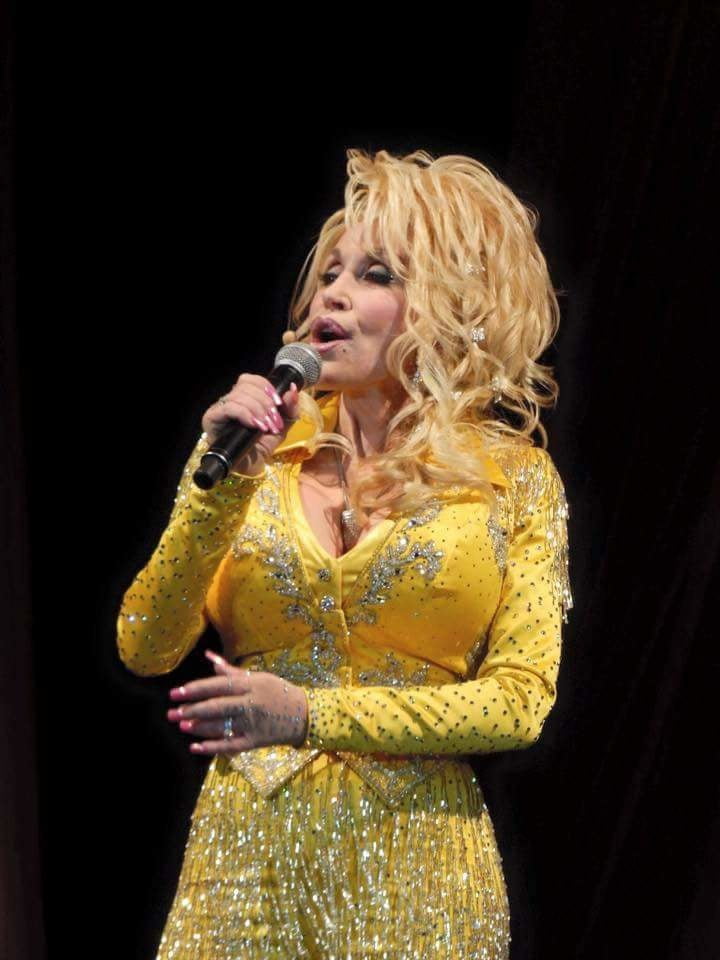 Dolly Parton, sexy mature... #88580947