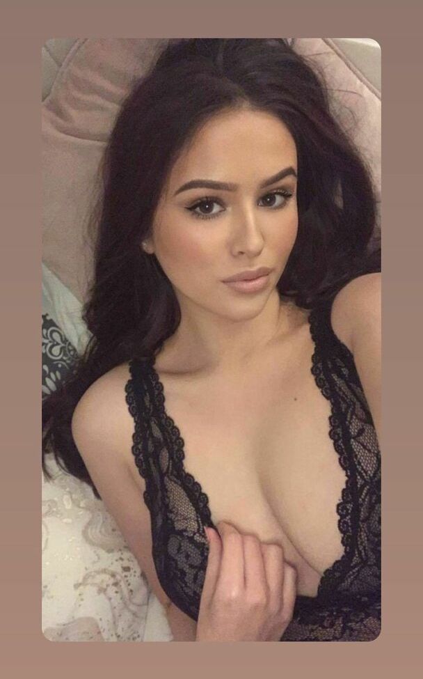 Simone Goodall desnuda #108074816