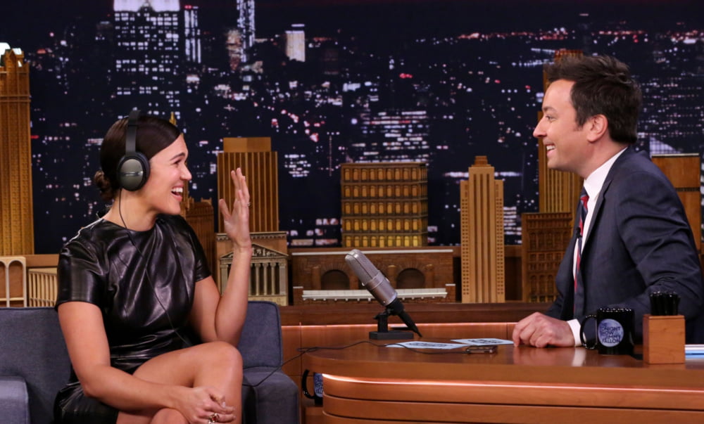 Mandy moore - tonight show with jimmy fallon (24 september 2
 #91786004