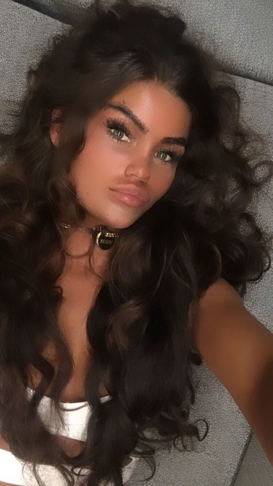 Glam made-up ladies #81969595