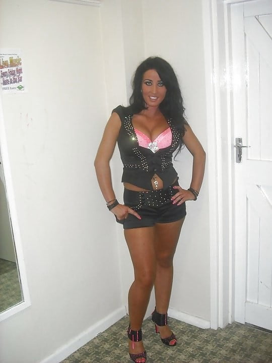 Glam made-up ladies #81969840