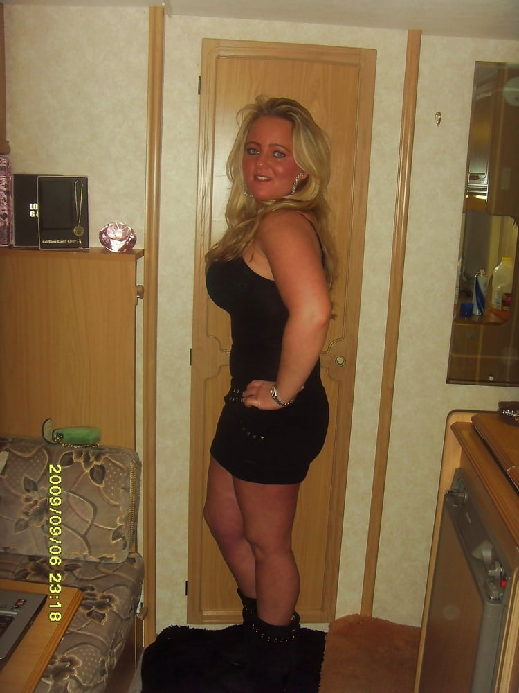 Glam made-up ladies #81969899