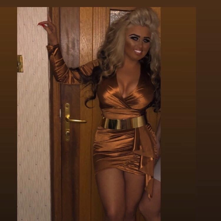 Glam made-up ladies #81970119