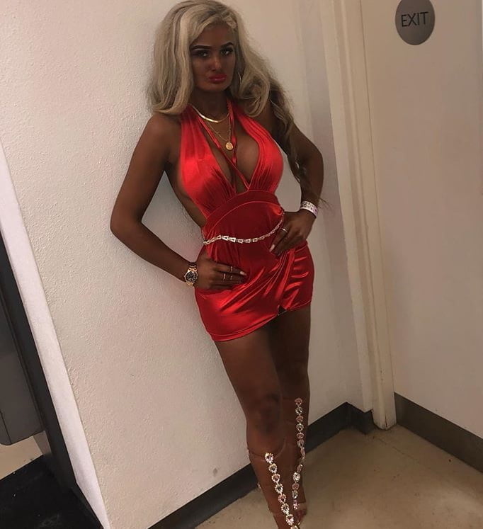 Glam made-up ladies #81970263