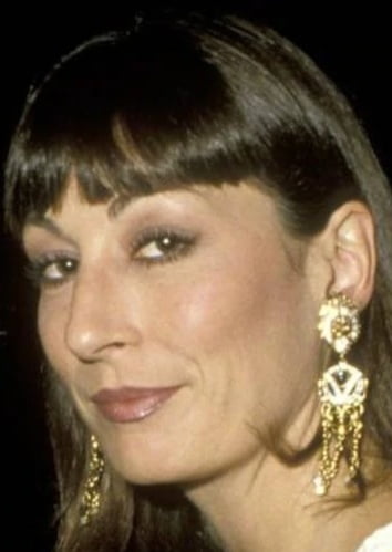 Anjelica huston
 #81949439