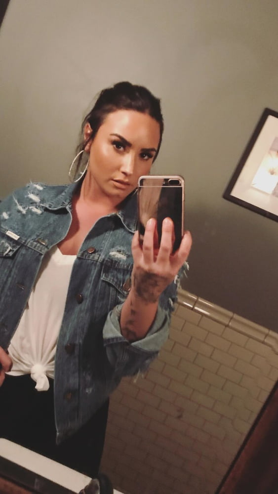 Demi Lovato #81796495