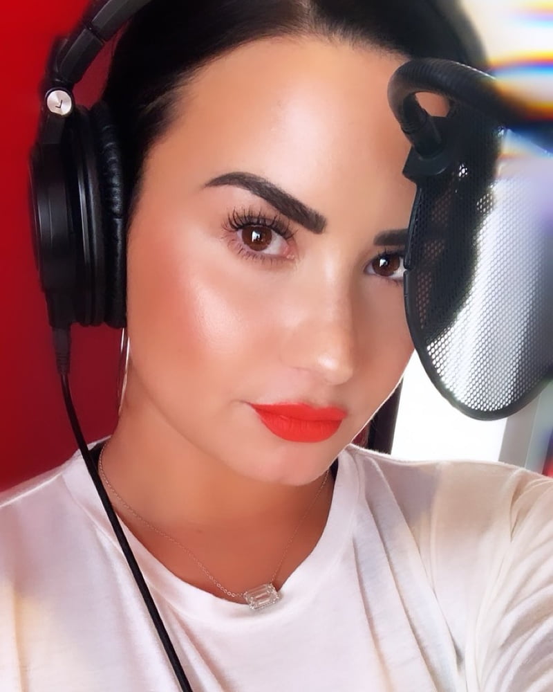 Demi Lovato #81796899
