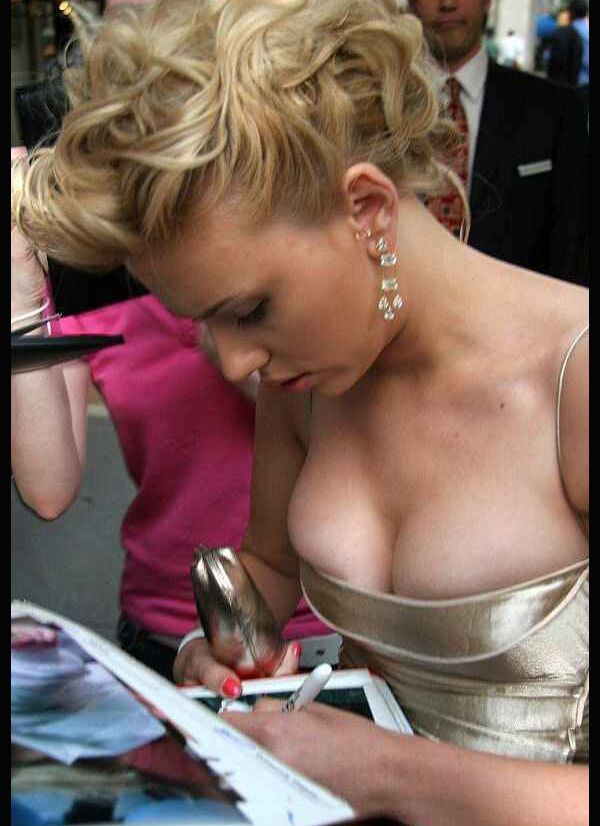 Scarlett Johansson desnuda #107652529
