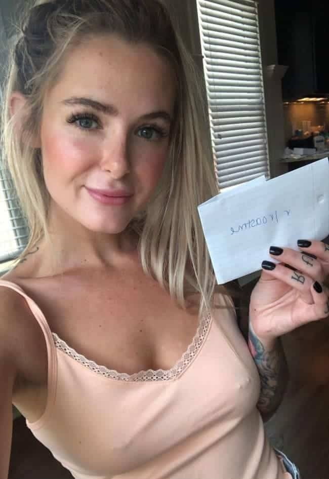 Mädchen 192
 #93878201