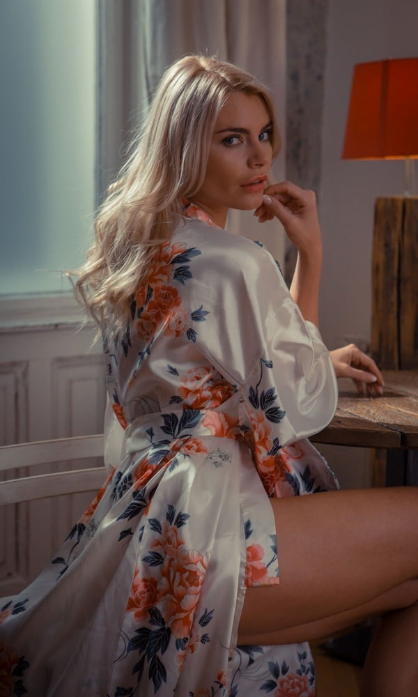 ミキ・ミューズ2
 #92563930