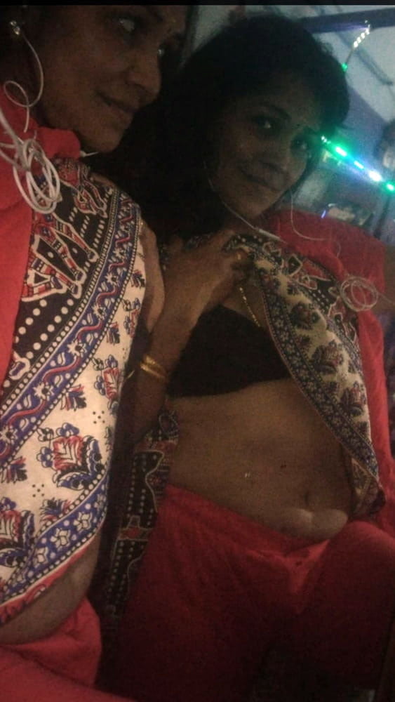 Tamil mamá selfies desnuda esposa madura
 #86272523