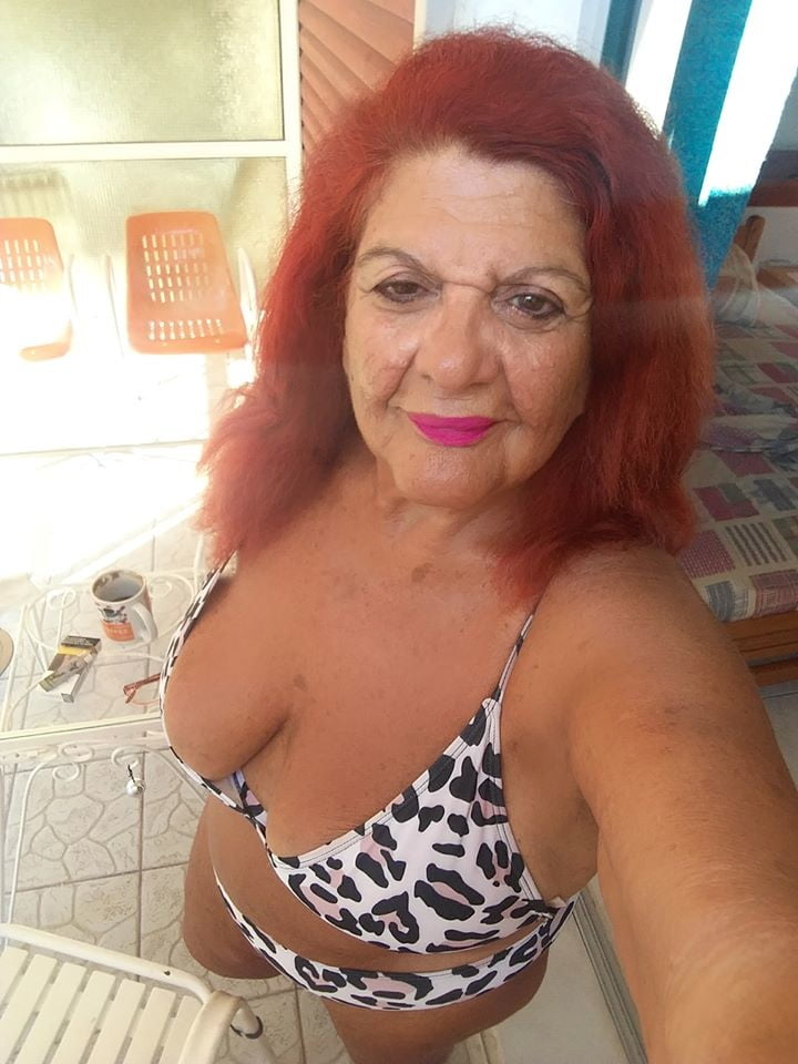 Griechische milf : anna
 #102863227