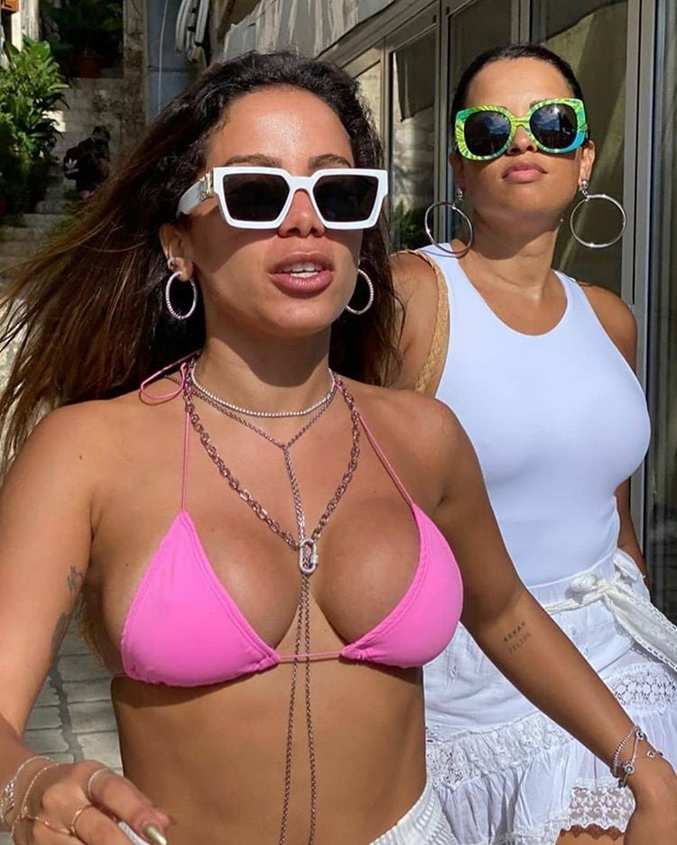 Anitta #105518393