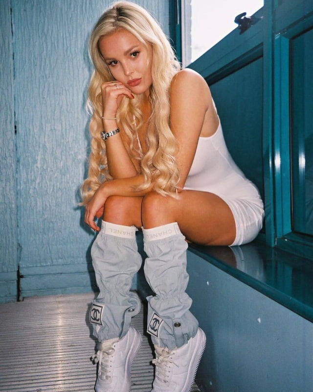 6になりたい女たち
 #104090465