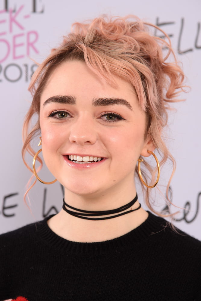 Cute and Sexy Maisie - 2018 #100893507