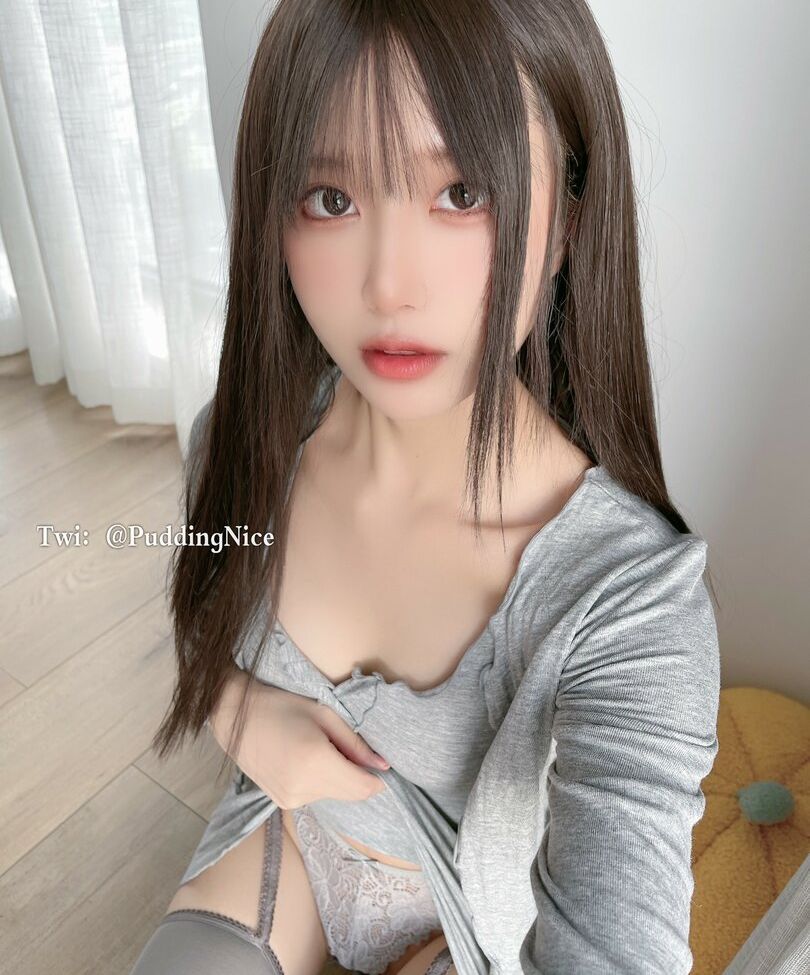 Puddingnice desnuda #108871405