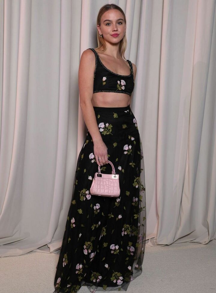 Emma Brooks nude #108034861