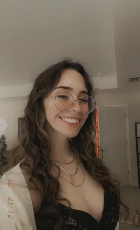 Catlyn Crespo desnuda #108777170