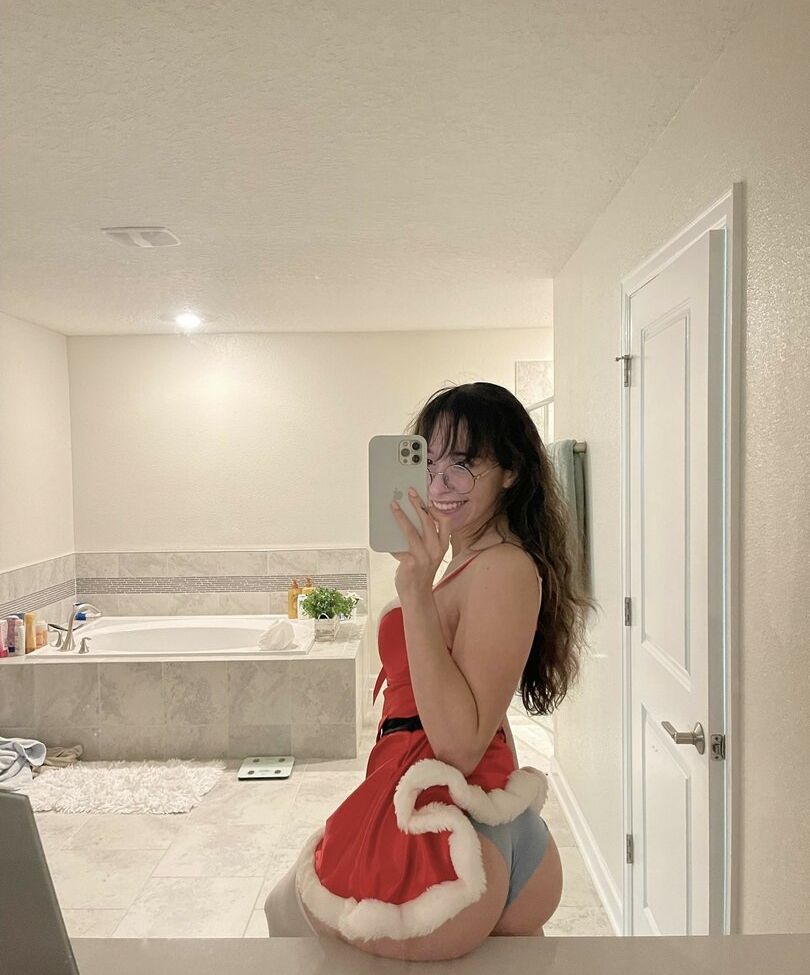 Catlyn Crespo desnuda #108777174