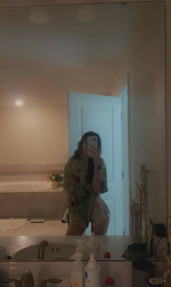 Catlyn Crespo desnuda #108777177