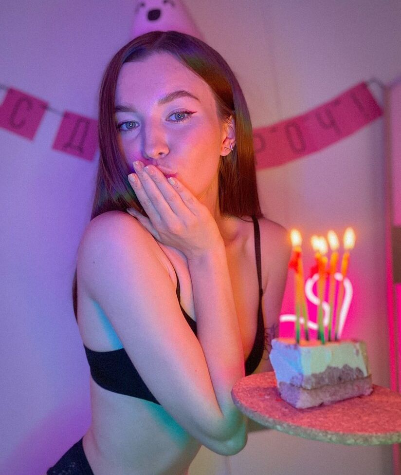 Lily_mint nackt #108201248