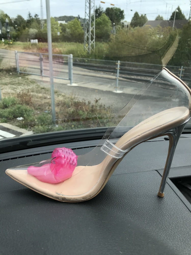 Spermawalk - parkplatz fuer herrn jochen
 #80441249