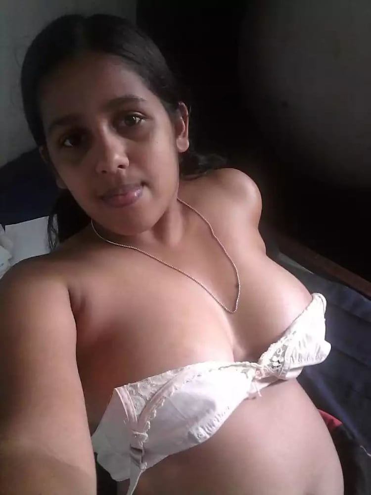Sri Lankan sexy aunty #93398140