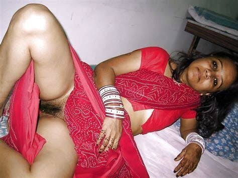 Sexy aunty lifting saree #106660609