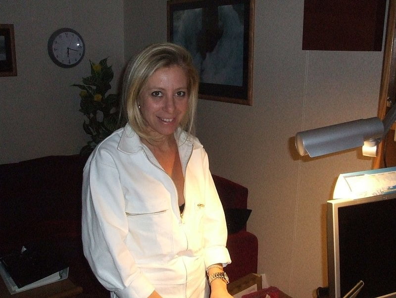 Ihre Mutter milf dumme Hure ist eine exponierte Webwhore cumslut
 #98240473