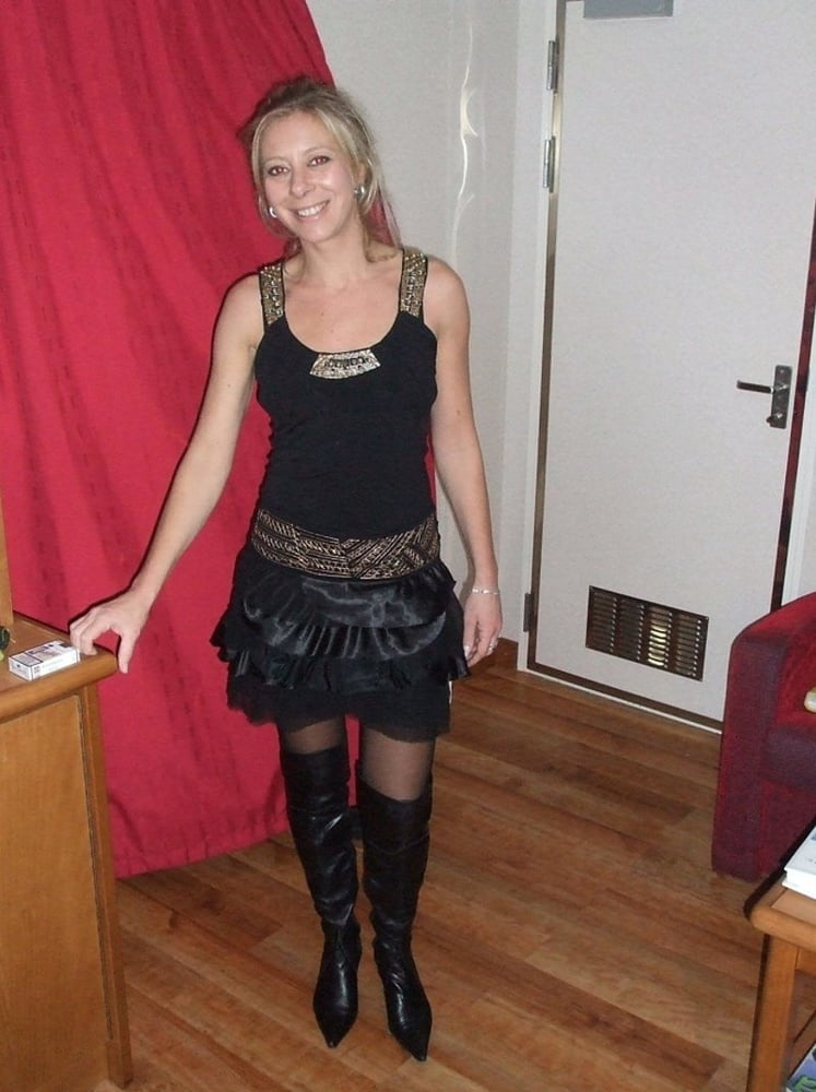 Ihre Mutter milf dumme Hure ist eine exponierte Webwhore cumslut
 #98240488