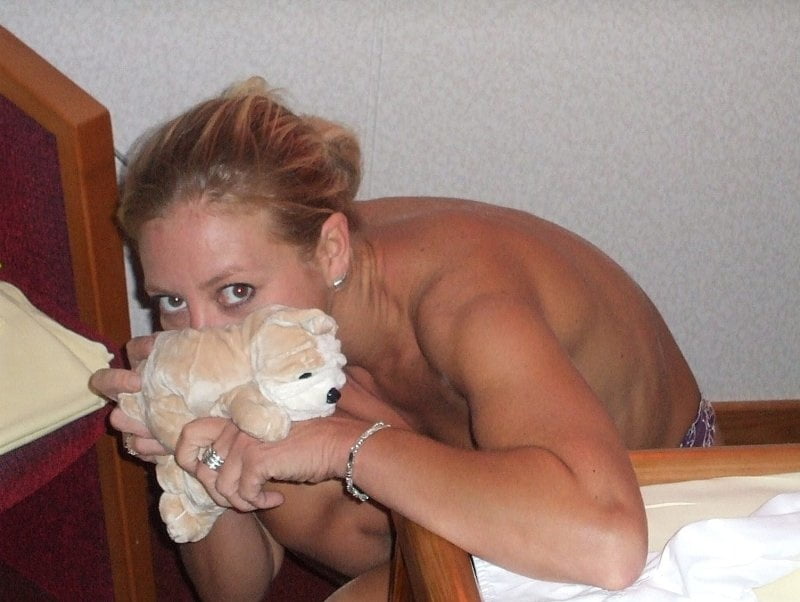 Ihre Mutter milf dumme Hure ist eine exponierte Webwhore cumslut
 #98240554