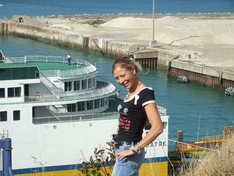 Ihre Mutter milf dumme Hure ist eine exponierte Webwhore cumslut
 #98240559