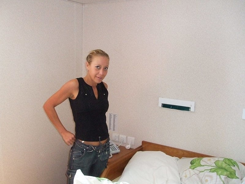 Ihre Mutter milf dumme Hure ist eine exponierte Webwhore cumslut
 #98240584