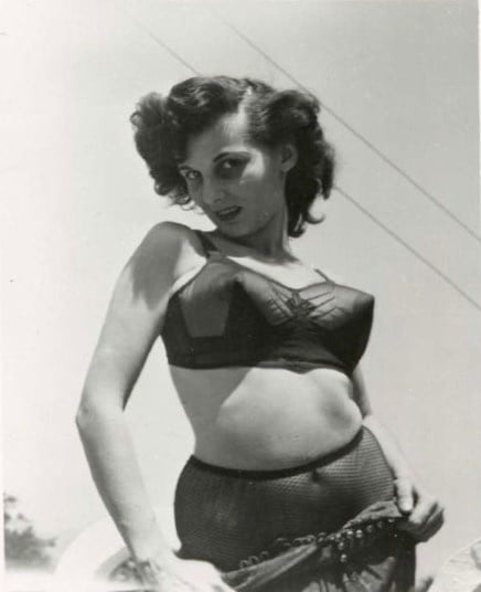 Donna brown, vintage 1950's model
 #105121831