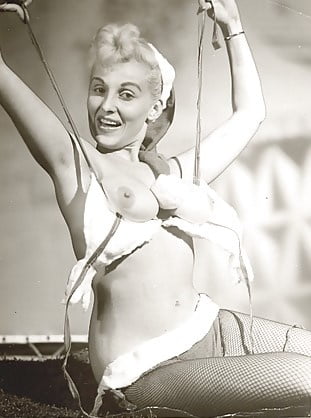 Donna brown, modello vintage del 1950
 #105122298