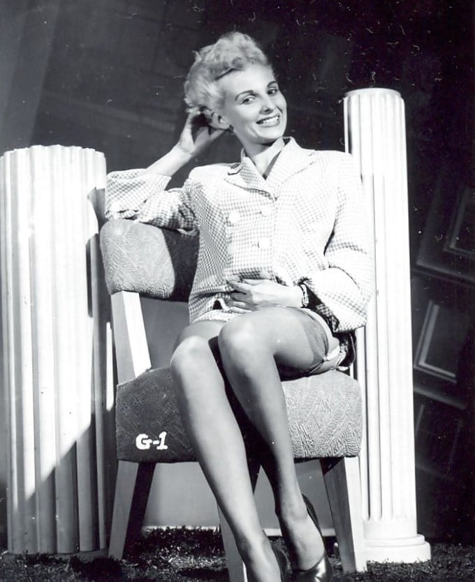 Donna brown, modelo vintage de los años 50
 #105122340