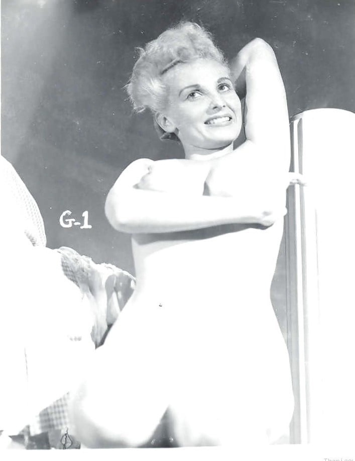 Donna brown, modello vintage del 1950
 #105122362
