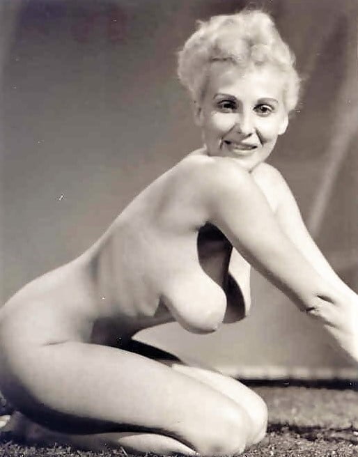 Donna brown, modelo vintage de los años 50
 #105122621