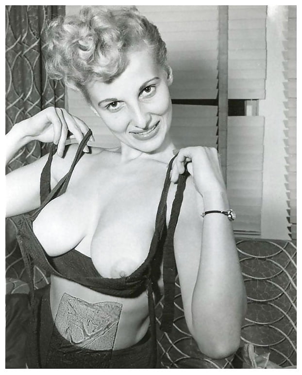 Donna brown, modelo vintage de los años 50
 #105122654